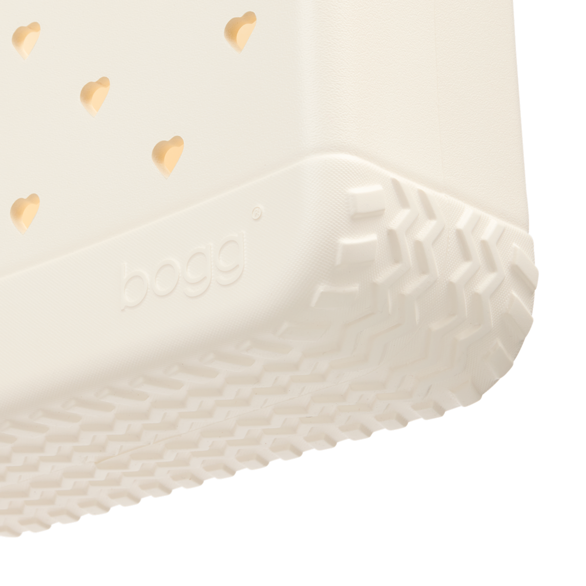 Bitty - Cut Out Heart Coconut O9